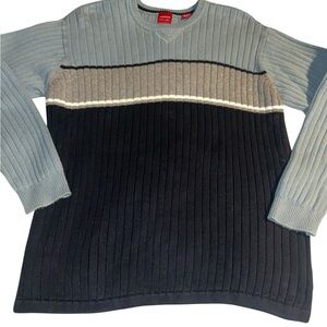 Arrow Men's Blue and Gray Crewneck Sweater medium